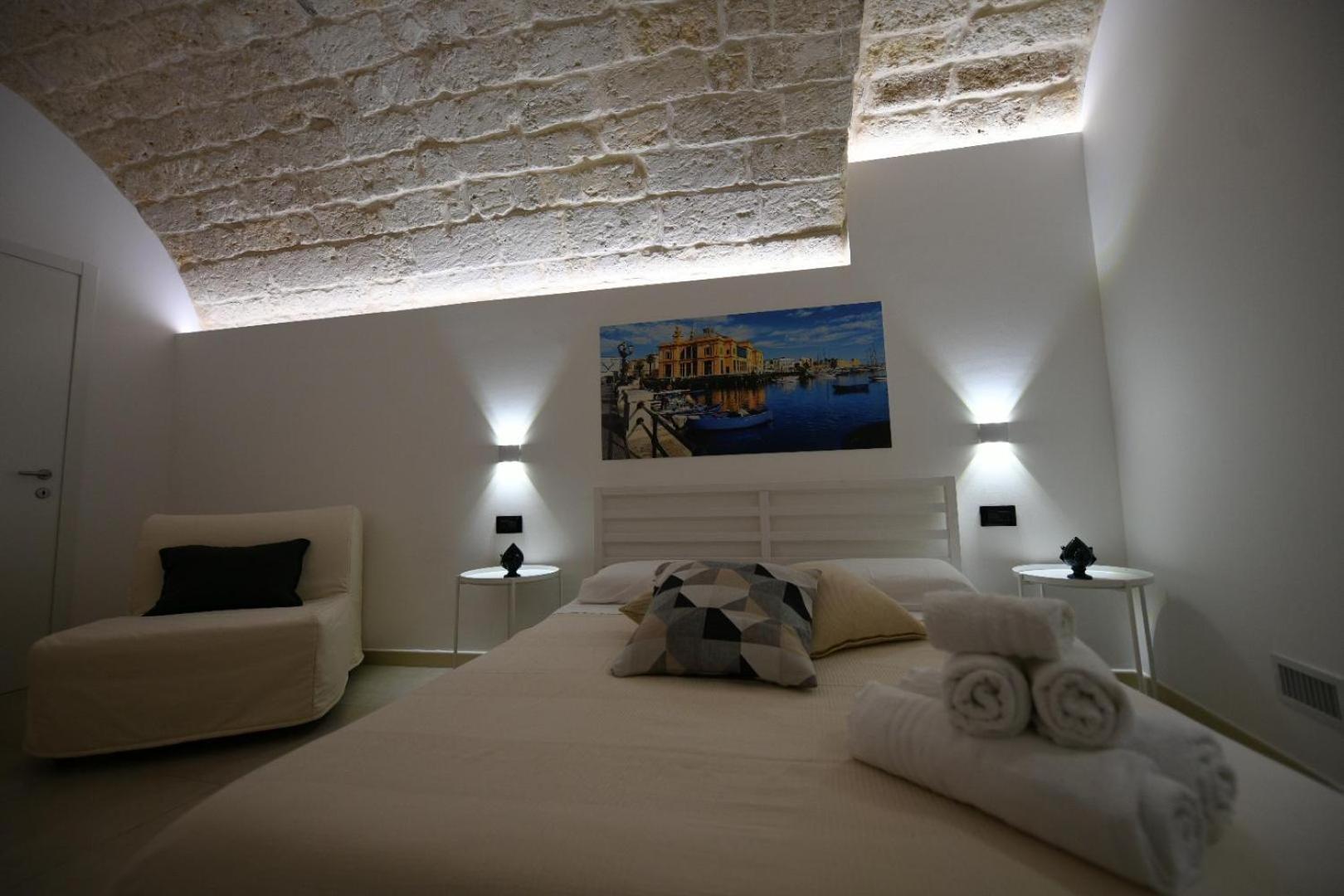 Al Guiscardo 8 Bed & Breakfast Бари Екстериор снимка