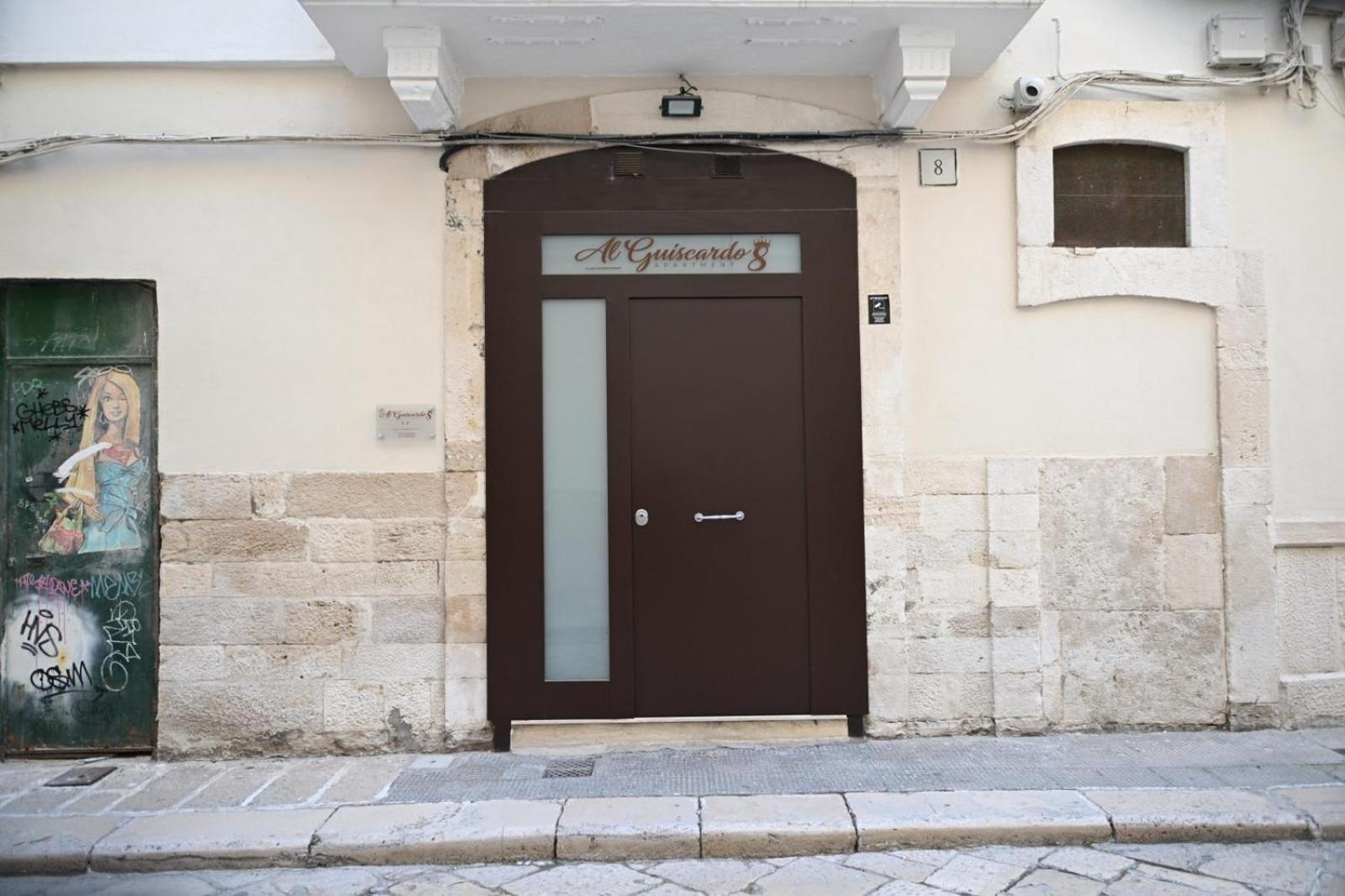 Al Guiscardo 8 Bed & Breakfast Бари Екстериор снимка