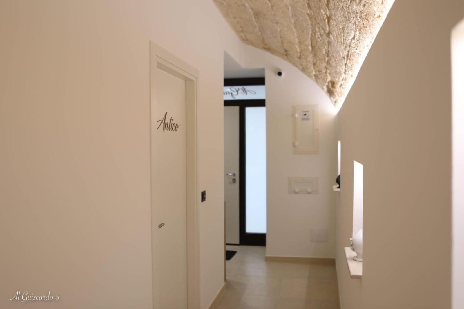 Al Guiscardo 8 Bed & Breakfast Бари Екстериор снимка